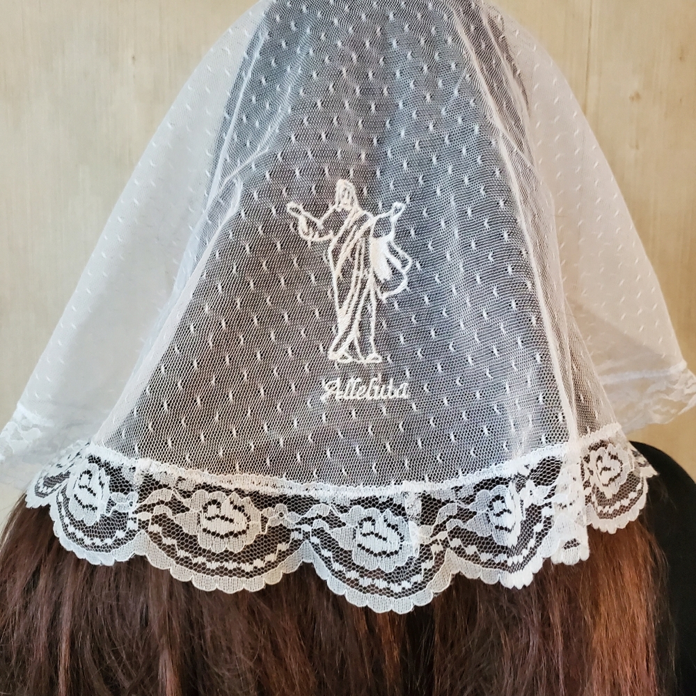 White D Shape Embroidered Chapel Veil Mantilla Risen Christ Alleluia‎ For Church